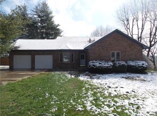 845 Riverview Dr, Martinsville, IN