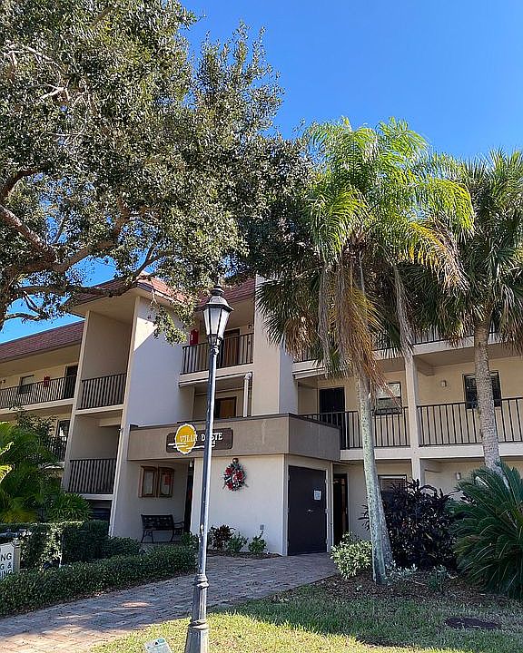 1st image of 104 Capri Isles Blvd APT 106