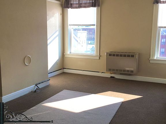 3rd image of 1133 Market St #304