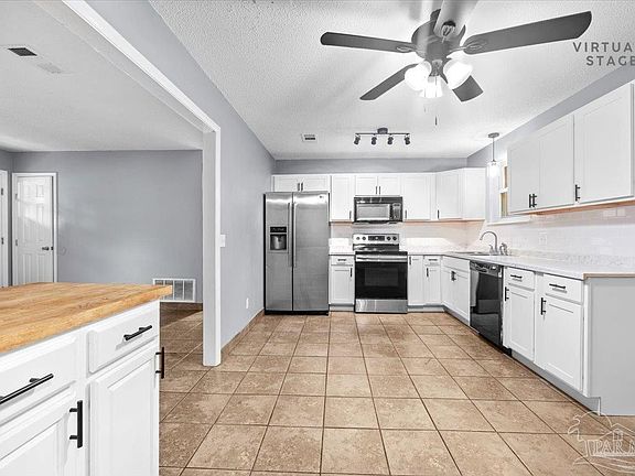 3rd image of 6246 Glenwood Dr