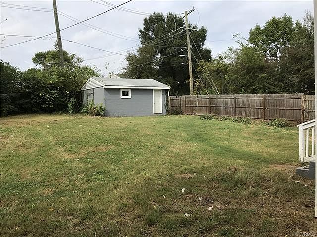 2nd image of 1405 Minefee St