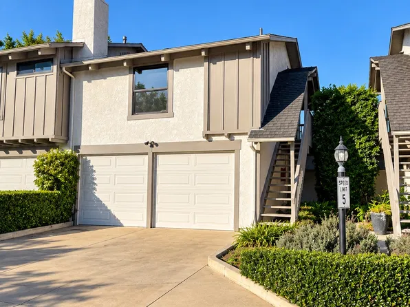 304 Santo Tomas Ave, Costa Mesa, CA 92627