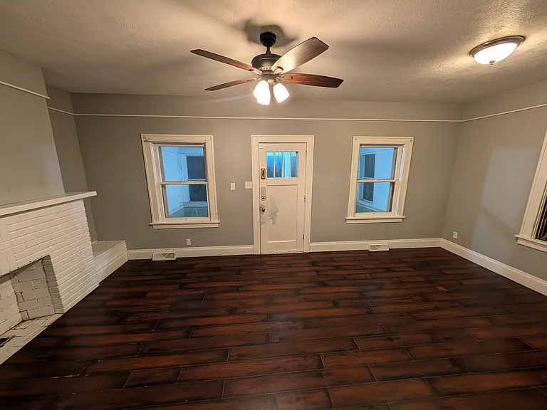 115 N Covell Ave #1 — Photo 3
