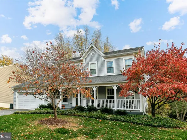 12771 Flat Meadow Ln, Herndon, VA 20171