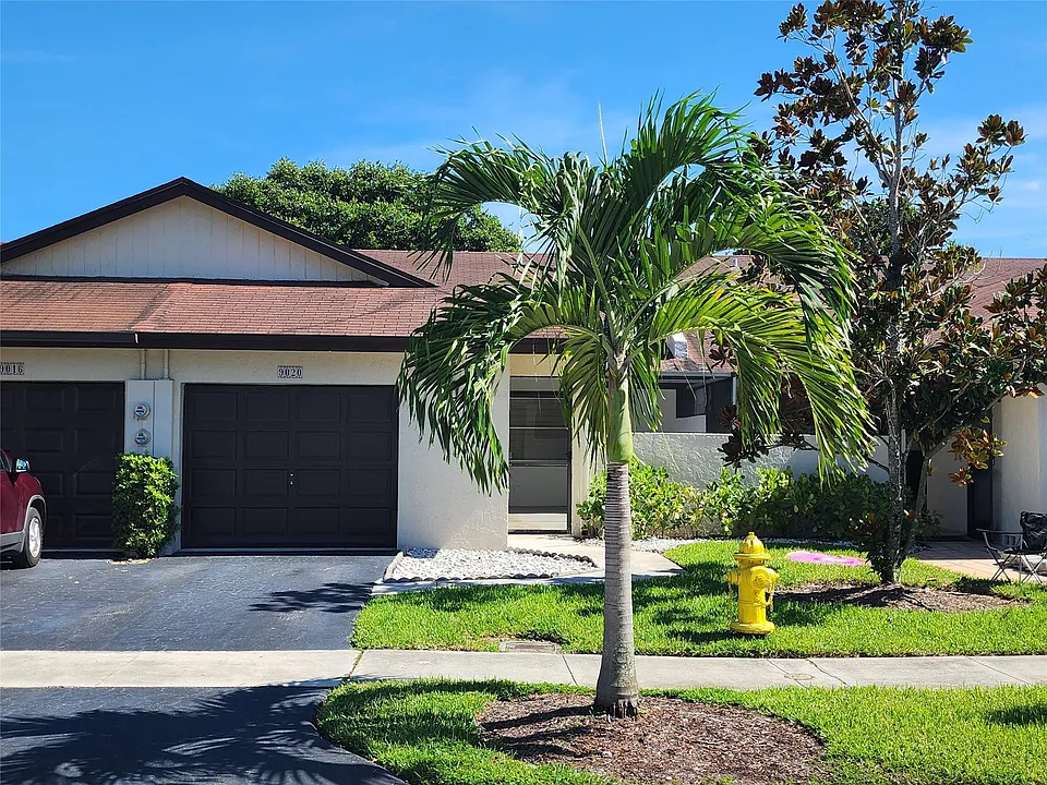 9020 NW 60th St