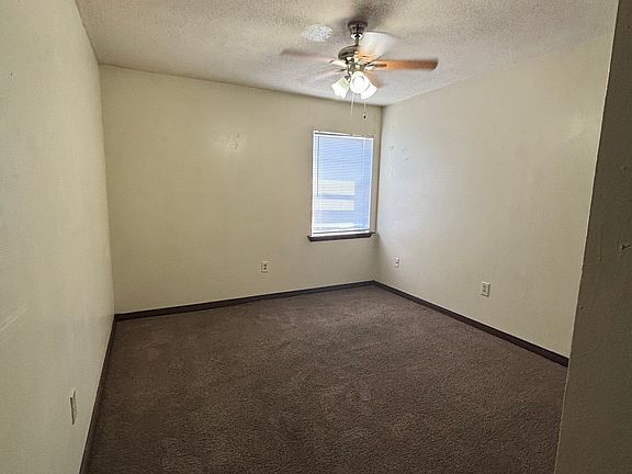 5th image of 4145 Lac Couture Dr APT B