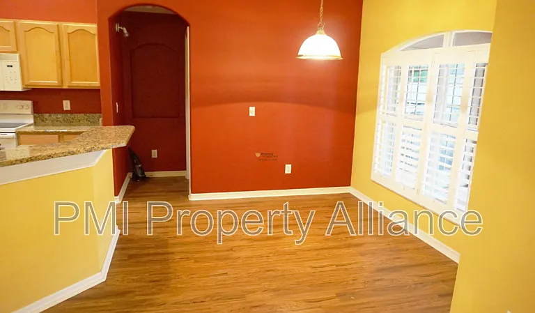 1521 Parkglen Cir — Photo 20