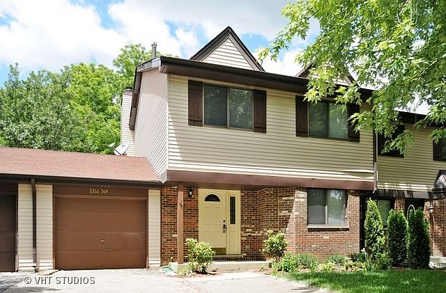 1st image of 23W364 Greenbriar Dr