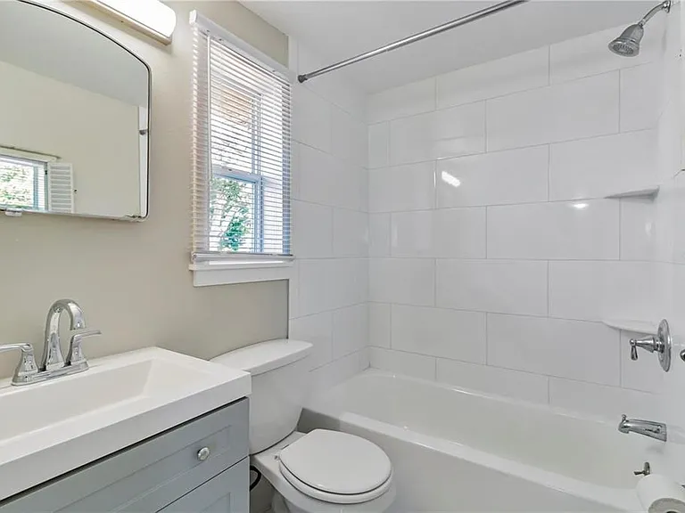 809 Illinois Ave — Photo 10
