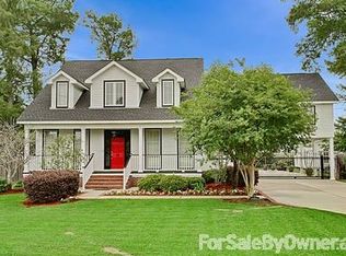 25 Marie Dr, Gretna, LA 70053