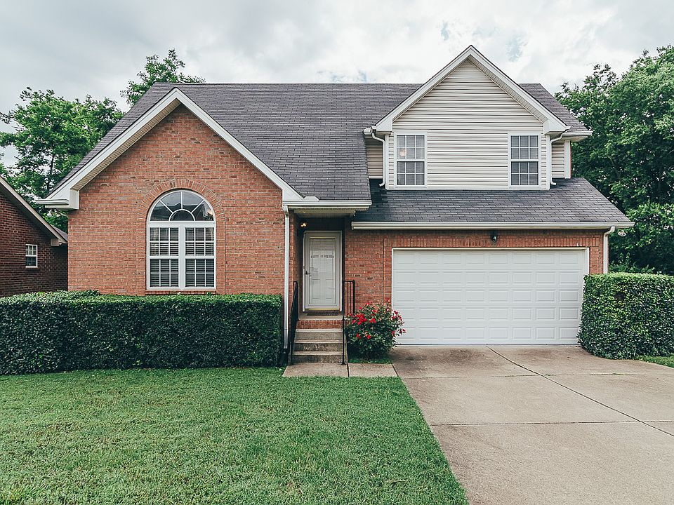 1st image of 413 Hickory Chase Dr