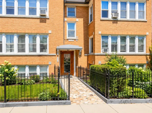 4646 W Addison St #2W, Chicago, IL 60641