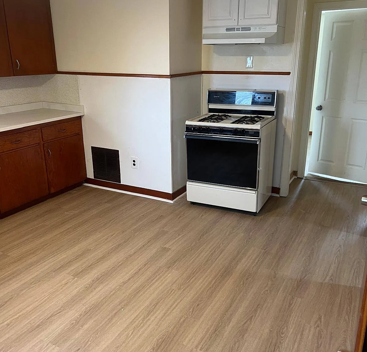 2 bed, $2,600 — Photo 2