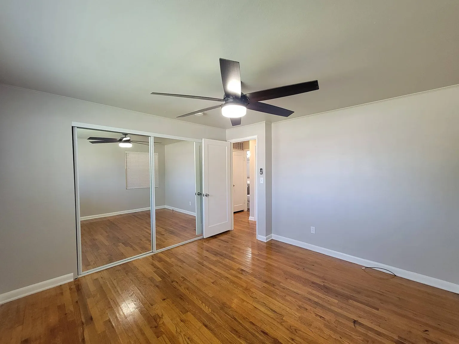425 West 12th Avenue - 1 — Photo 3
