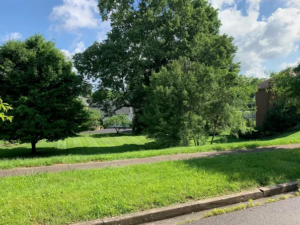 40 Raleigh Ct, Danville, KY 40422