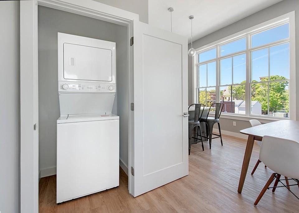 On Unit Stackable Washer and Dryer