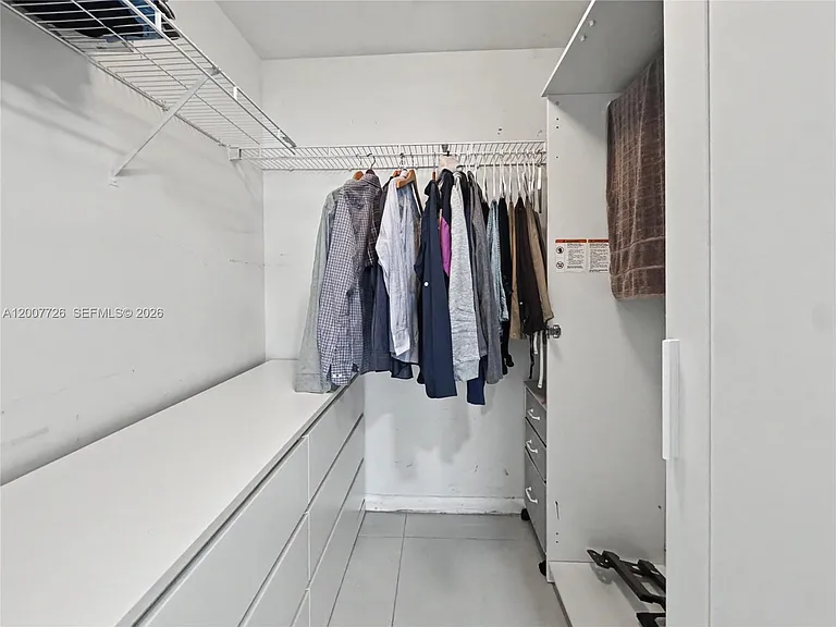 253 NE 2nd St #1003 — Photo 16