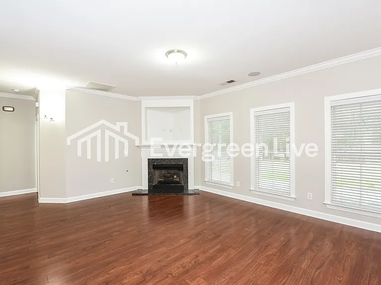 128 Montelena Dr — Photo 2