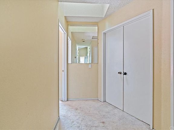 4th image of 29695 Woodlands Ave