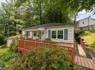 5736 N Carlin Springs Rd, Arlington, VA 22203