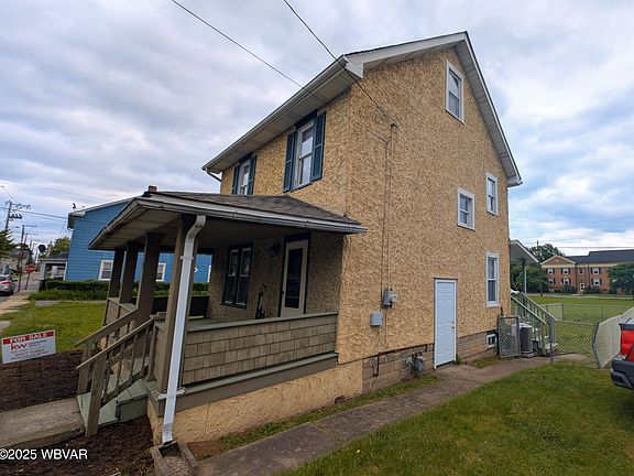 2nd image of 138 Brandon Pl