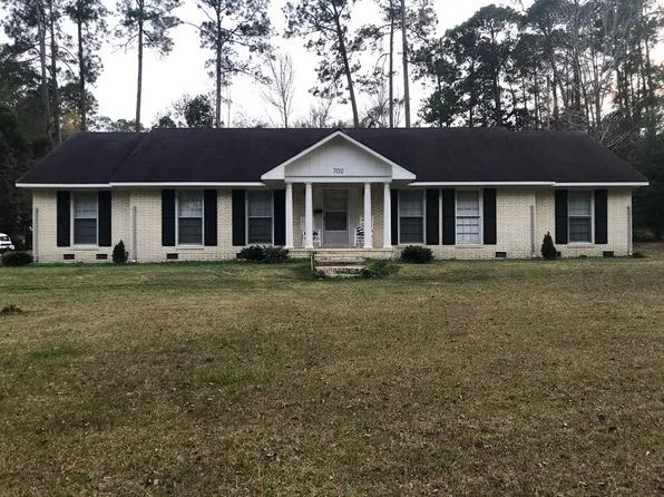 702 Walker St W, Douglas, GA 31533