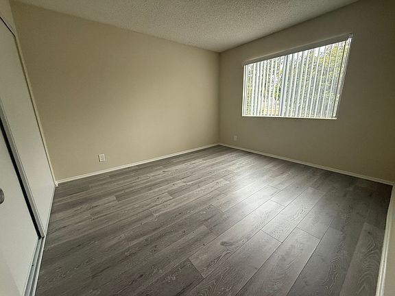 5th image of 14250 Sherman Way APT 114