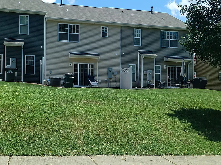 2530 Madeline Meadow Dr — Photo 2