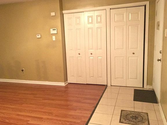 5th image of 423 Shawmont Ave APT E