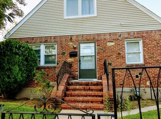 48 Chelsea St, Elmont, NY 11003