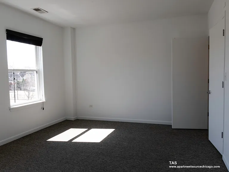 6101 N Clark St #4D — Photo 8