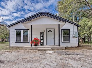 1013 Trinity St, Cleburne, TX 76031