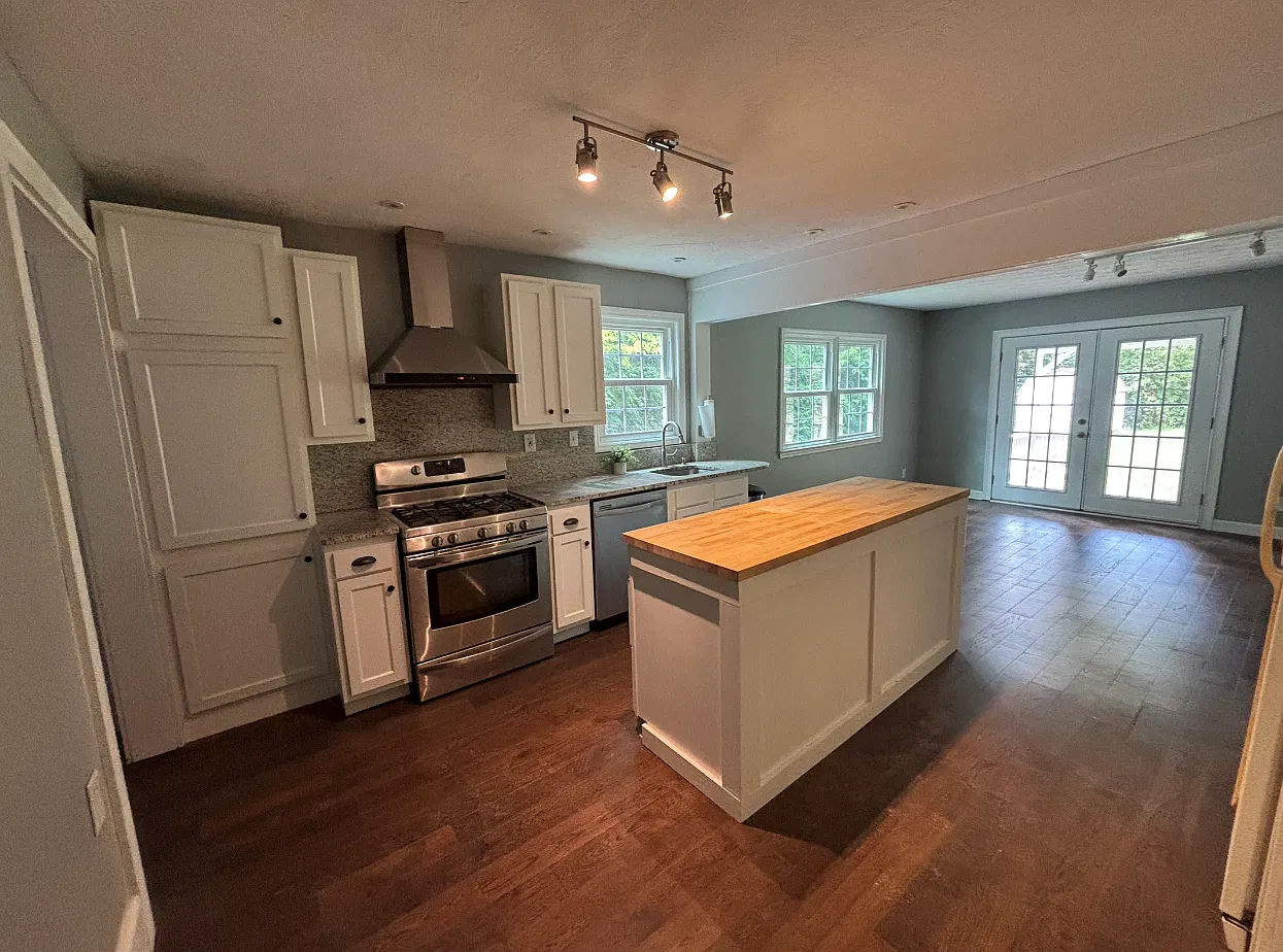 4 bed, 1680 sqft, $1,800 — Photo 2