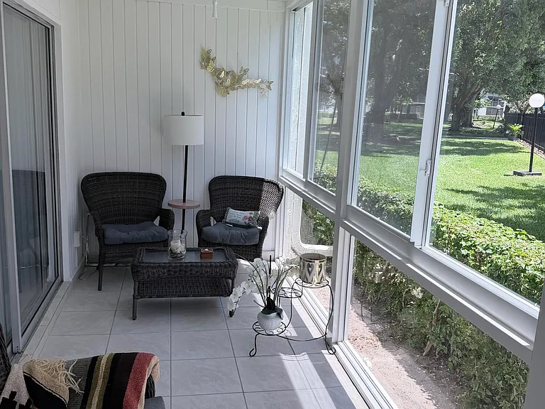 3002 Portofino Isle #D1 — Photo 4