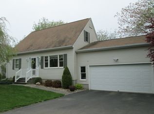13 Manwaring Rd, Niantic, CT 06357