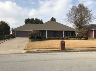 3992 Georgia St, Springdale, AR 72762