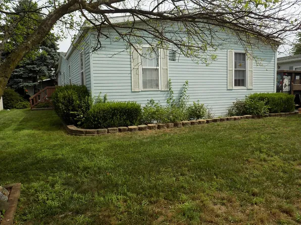 51198 Capitol Dr, Belleville, MI 48111