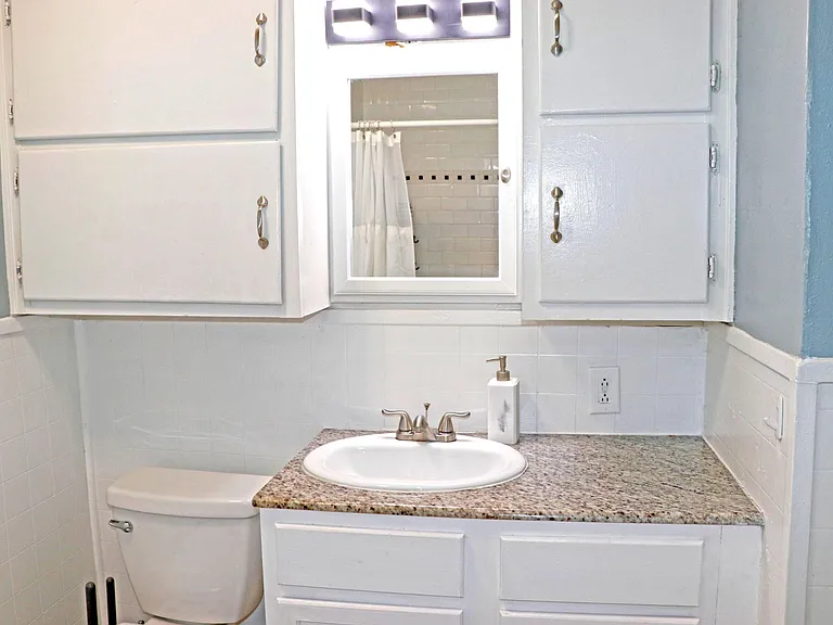 2321 Lyle Ave — Photo 31