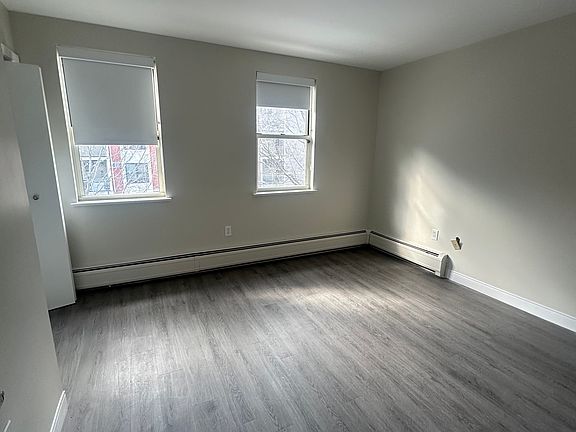 2nd image of 87 Auburn Park
