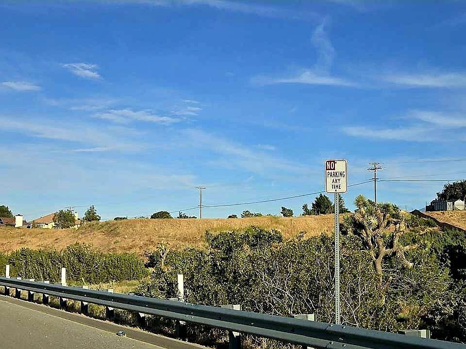 1st image of 3300 Pearblossom Hwy