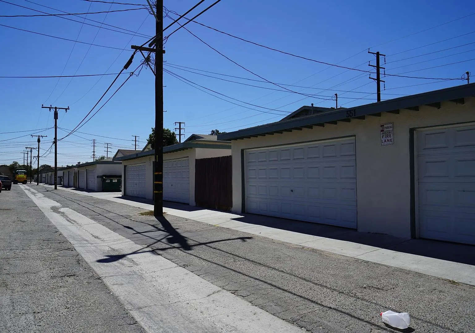 River Road Apartments — Photo 4