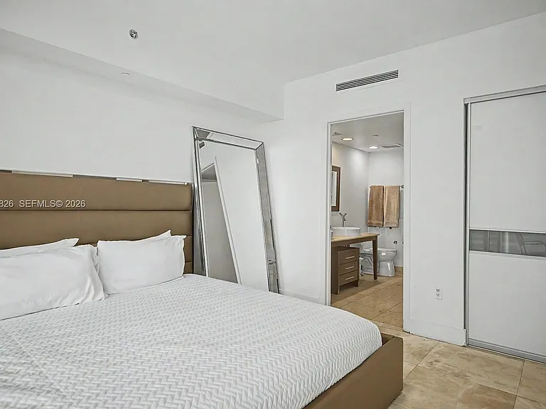 485 Brickell Ave #2209 — Photo 10