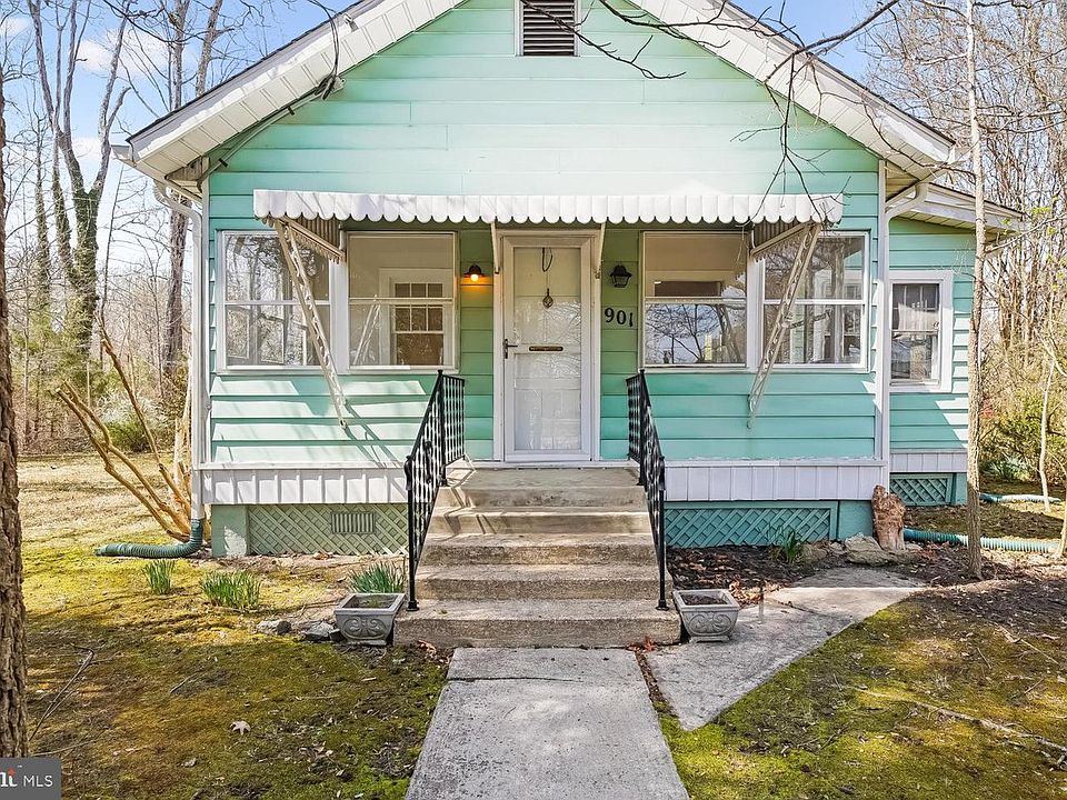 1st image of 901 Walnut Ave