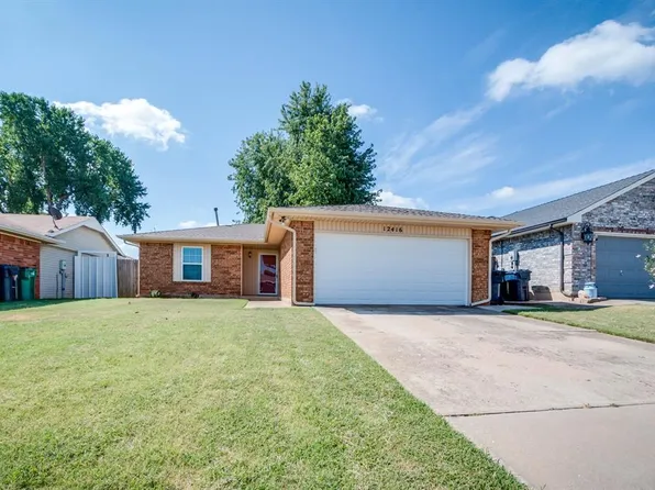 12416 SW 14th St, Yukon, OK 73099