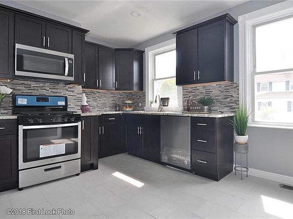 2nd image of 1516 Smithfield Ave