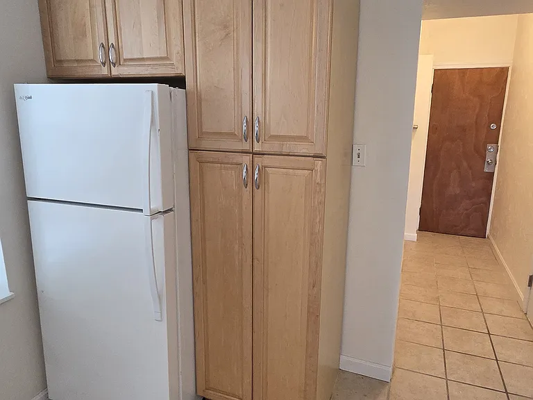 14 Battery St #4R — Photo 5