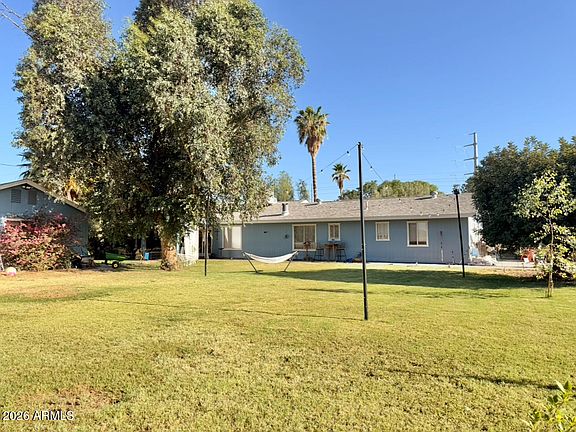 3rd image of 14223 W OLIVE Avenue