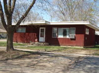 806 Clay St, Oregon, IL 61061