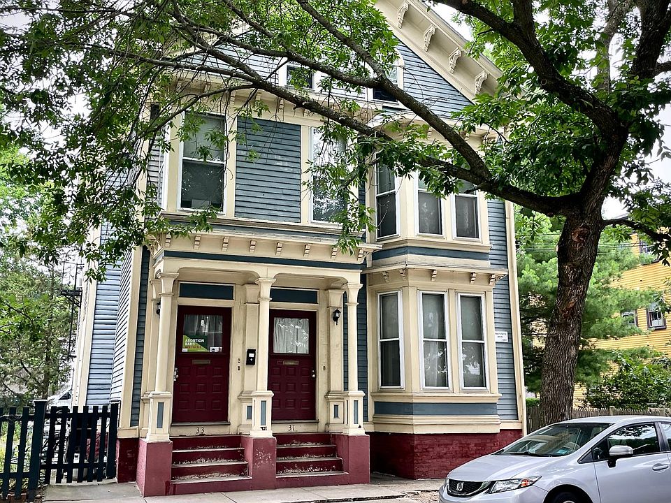 1st image of 33 Chapin Ave Floor 2