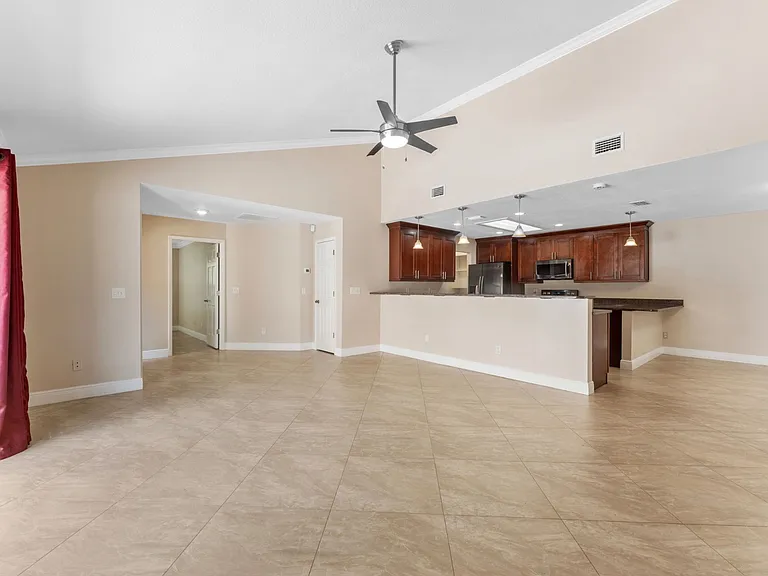 13721 Lazy Oak Dr — Photo 7